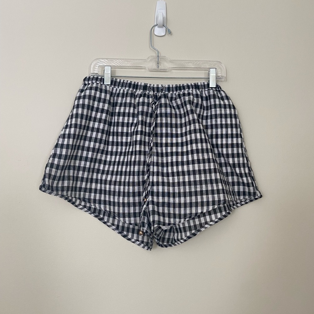 Black and White checkered drawstring shorts size M